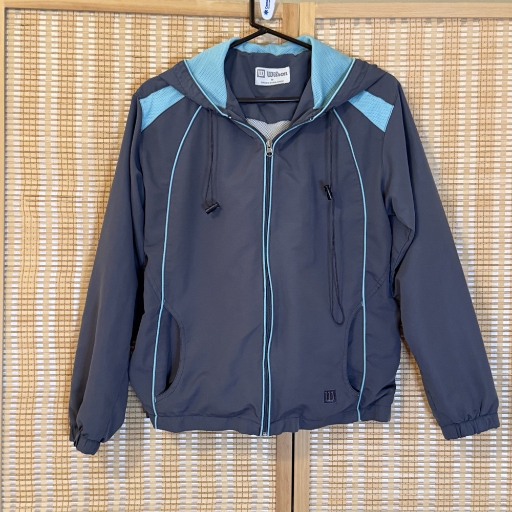 Wilson Womens M Windbreaker Jacket Hoodie Gray Full Zip Mesh Pockets Athletic